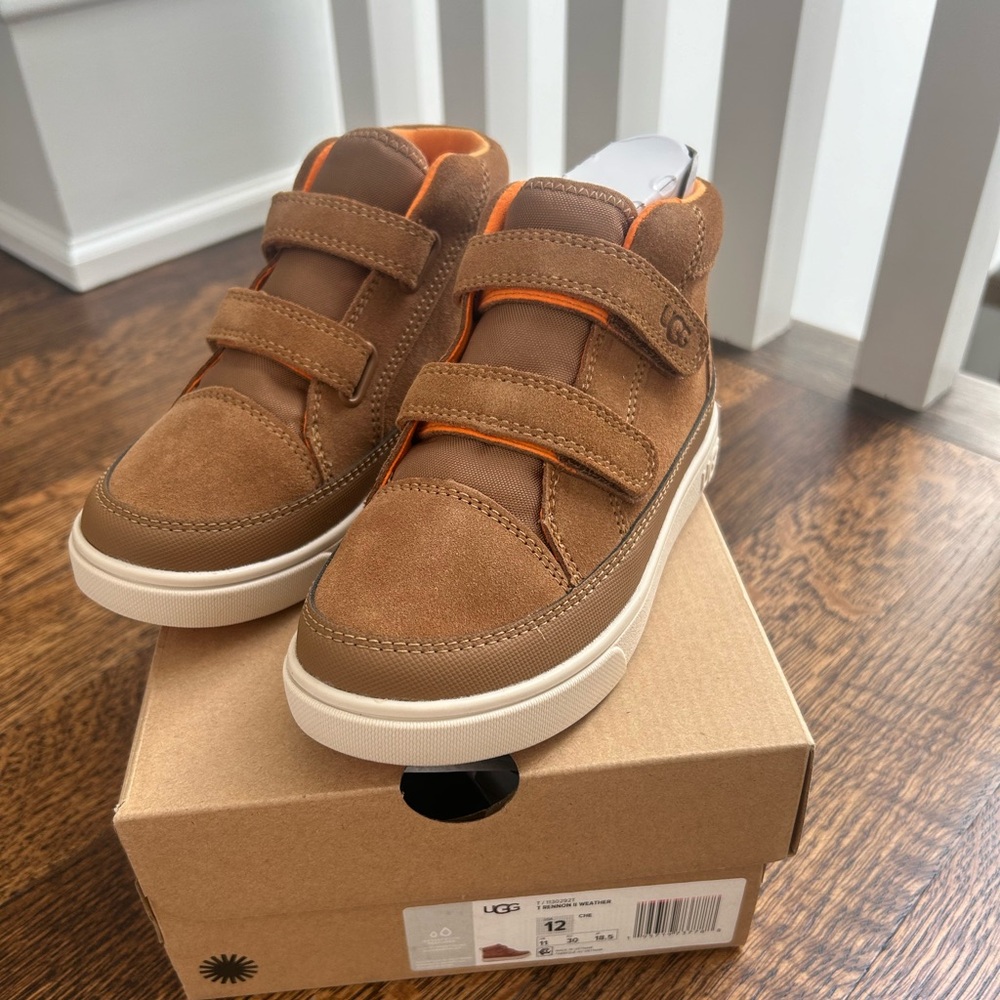 NIB Ugg Rennon II size 12